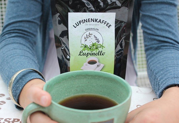 Lupinenkaffee gibt's im Bioladen oder online direkt beim Erzeuger - spannende Geschäftsidee einer Landwirtin